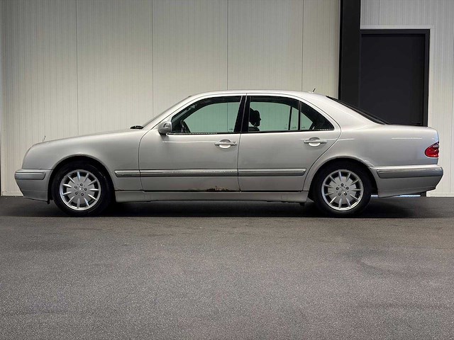 Mercedes-benz - e-klasse - 220 cdi avg.select 2001|77-tv-kg|iaw - afbeelding 15 van  20