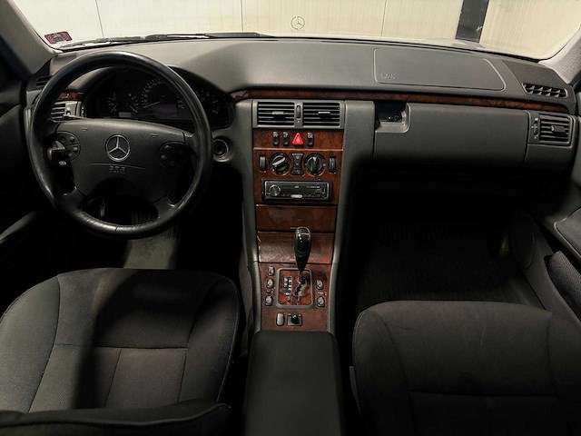 Mercedes-benz - e-klasse - 220 cdi avg.select 2001|77-tv-kg|iaw - afbeelding 13 van  13