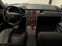 Mercedes-benz - e-klasse - 220 cdi avg.select 2001|77-tv-kg|iaw - afbeelding 13 van  13