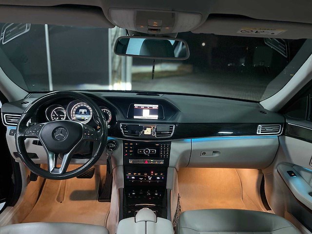Mercedes-benz - e-klasse - 250 prestige - automatic full option - 2014 - afbeelding 2 van  18
