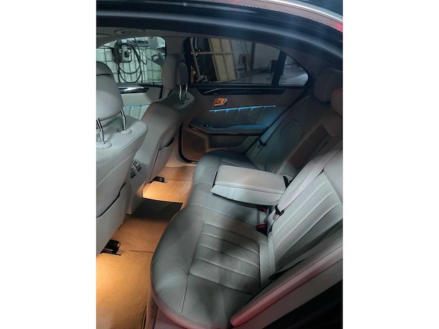 Mercedes-benz - e-klasse - 250 prestige - automatic full option - 2014 - afbeelding 3 van  18