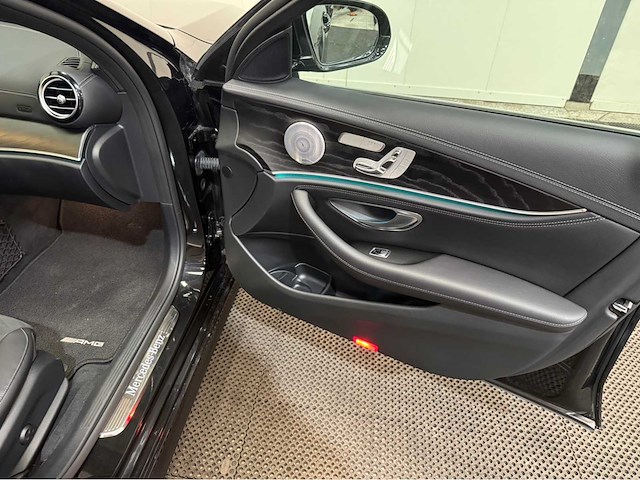 Mercedes-benz - e-klasse - 300 hybride diesel - business solution amg - personenauto - 2019 - afbeelding 6 van  33
