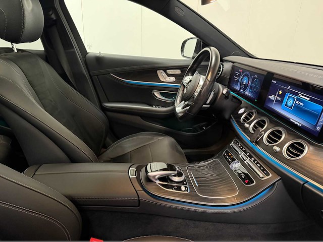 Mercedes-benz - e-klasse - 300 hybride diesel - business solution amg - personenauto - 2019 - afbeelding 9 van  33