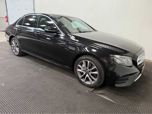 Mercedes-benz - e-klasse - 300 hybride diesel - business solution amg - personenauto - 2019 - afbeelding 33 van  33
