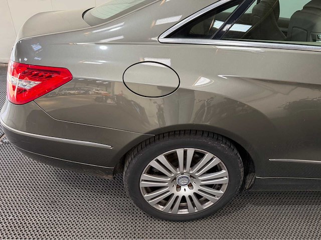 Mercedes-benz - e-klasse - e350 -coupé - personenauto - 2010 - afbeelding 13 van  26