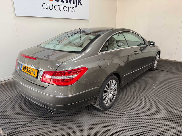 Mercedes-benz - e-klasse - e350 -coupé - personenauto - 2010 - afbeelding 22 van  26