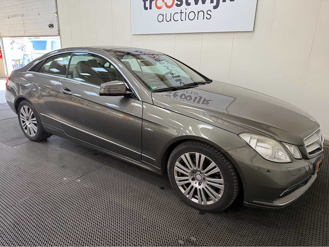 Mercedes-benz - e-klasse - e350 -coupé - personenauto - 2010 - afbeelding 24 van  26