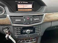 Mercedes-benz - e-klasse 350 cgi - personenauto - 2009 - afbeelding 10 van  28