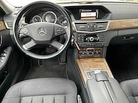 Mercedes-benz - e-klasse 350 cgi - personenauto - 2009 - afbeelding 4 van  23