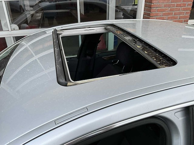 Mercedes-benz - e-klasse 350 cgi - personenauto - 2009 - afbeelding 9 van  23