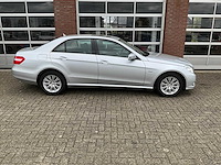 Mercedes-benz - e-klasse 350 cgi - personenauto - 2009 - afbeelding 17 van  23