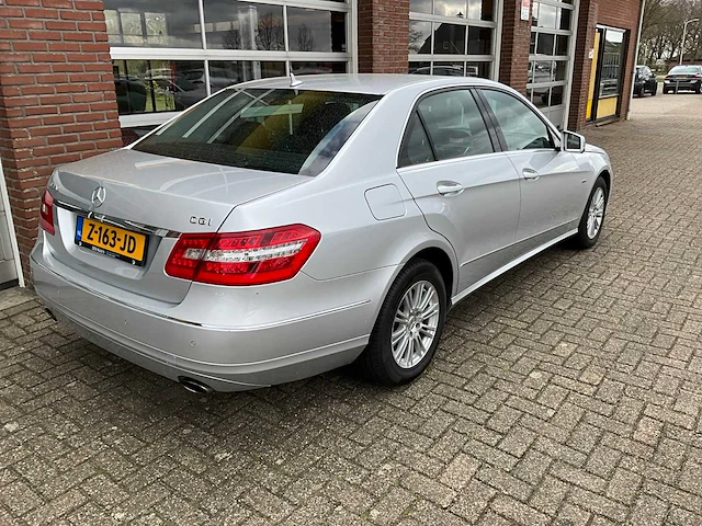 Mercedes-benz - e-klasse 350 cgi - personenauto - 2009 - afbeelding 6 van  9