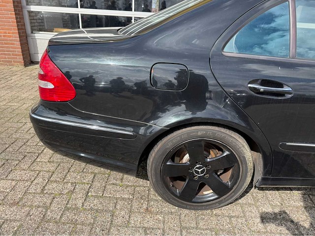 Mercedes-benz - e-klasse 500 - elegance -personenauto - 2002 - afbeelding 7 van  24