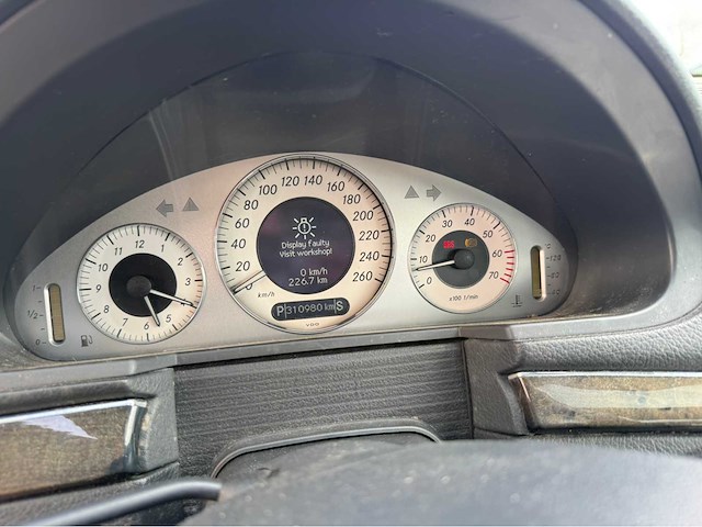 Mercedes-benz - e-klasse 500 - elegance -personenauto - 2002 - afbeelding 10 van  24