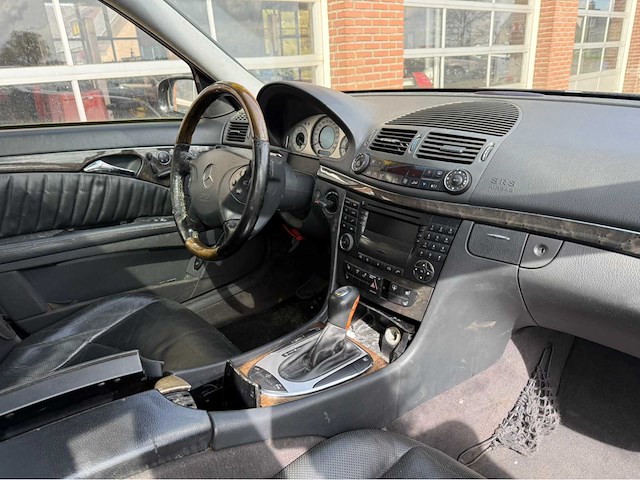 Mercedes-benz - e-klasse 500 - elegance -personenauto - 2002 - afbeelding 22 van  24
