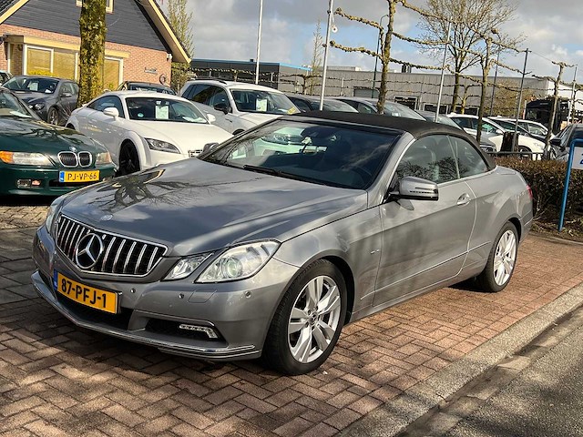 Mercedes-benz - e-klasse cabrio - 250 cgi avantgarde - 2011 - 87-pfj-1 - afbeelding 1 van  16