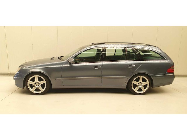 Mercedes-benz - e-klasse combi - 320 cdi avantgarde - afbeelding 27 van  30
