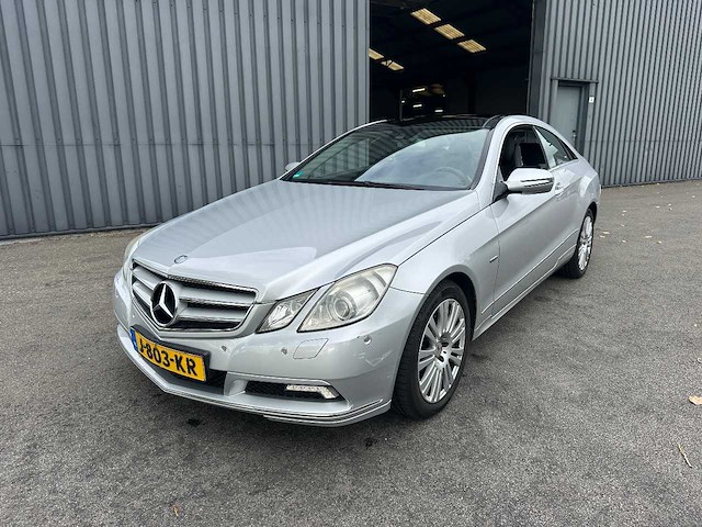 Mercedes-benz - e-klasse coupé - 250 cgi elegance - car - 2009 - afbeelding 1 van  25