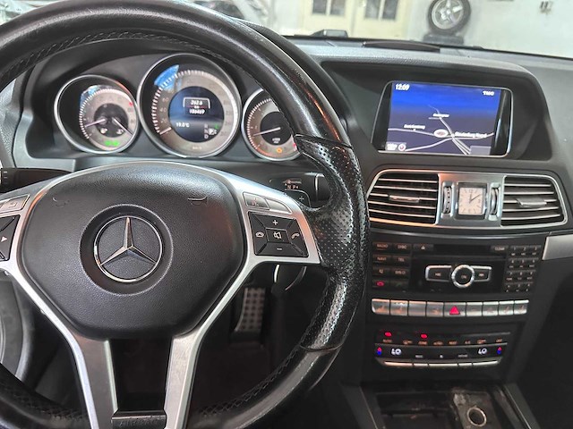 Mercedes-benz - e-klasse coupé - 350 bluetec prestige automaat- h-910-zh- 2013 - afbeelding 17 van  22