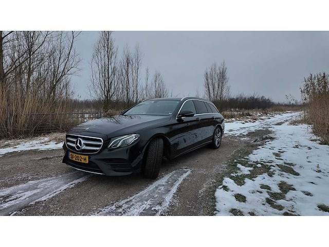 Mercedes-benz - e-klasse estate - 200 bus. sol. amg - car - 2018|sf-202-h|iaw - afbeelding 1 van  13