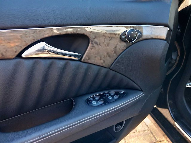 Mercedes-benz - e-klasse estate - 320 cdi avantgarde 4matic - personenauto - afbeelding 23 van  26