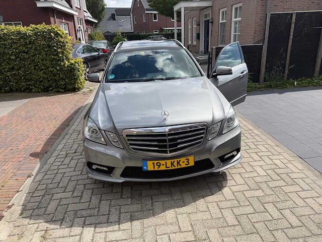 Mercedes-benz - e-klasse estate - automaat - 200 cgi avantgarde - car - 2010 - youngtimer - afbeelding 2 van  31