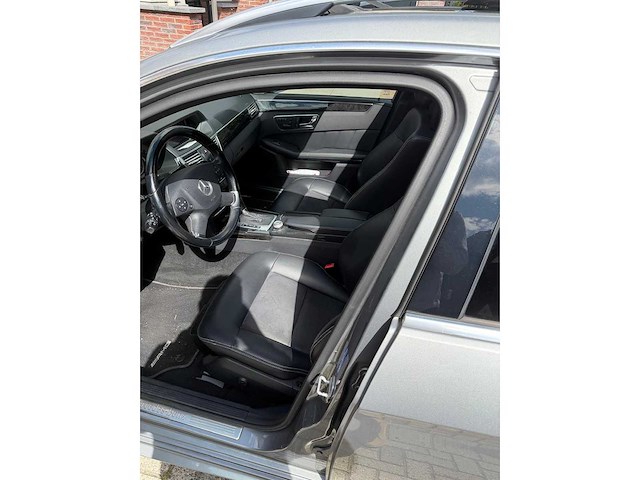 Mercedes-benz - e-klasse estate - automaat - 200 cgi avantgarde - car - 2010 - youngtimer - afbeelding 8 van  31