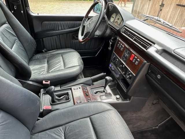 Mercedes-benz - g-klasse - 320 amg 6 cil - personenauto - afbeelding 17 van  17