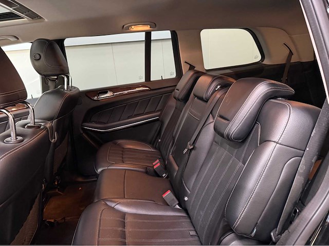 Mercedes-benz - gl 450 - 7 zitter - personenauto - 2013 - afbeelding 3 van  8
