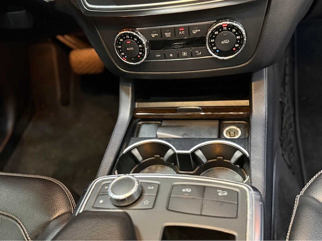 Mercedes-benz - gl 450 - 7 zitter - personenauto - 2013 - afbeelding 7 van  27