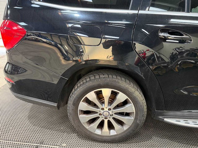 Mercedes-benz - gl 450 - 7 zitter - personenauto - 2013 - afbeelding 17 van  25