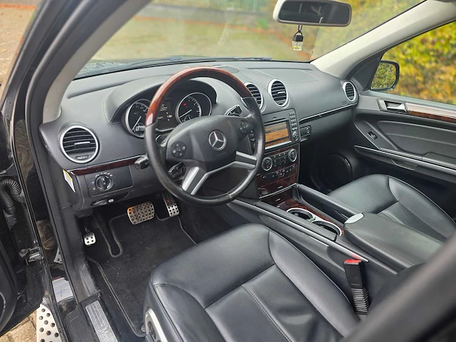 Mercedes-benz - gl-klasse - 450 - v8 - 2010 - ggs-10-g - personenauto - afbeelding 7 van  36