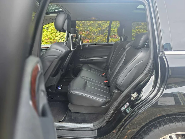 Mercedes-benz - gl-klasse - 450 - v8 - 2010 - ggs-10-g - personenauto - afbeelding 21 van  36