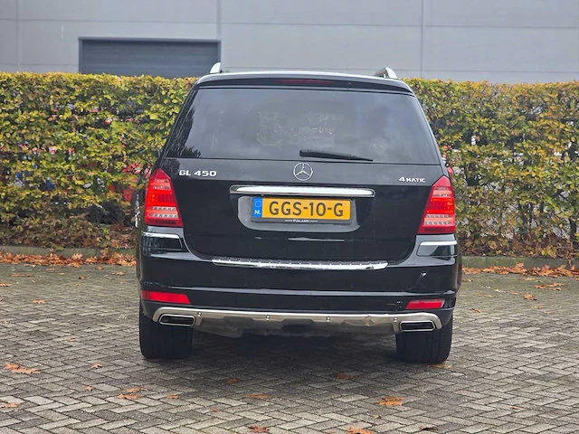 Mercedes-benz - gl-klasse - 450 - v8 - 2010 - ggs-10-g - personenauto - afbeelding 33 van  36