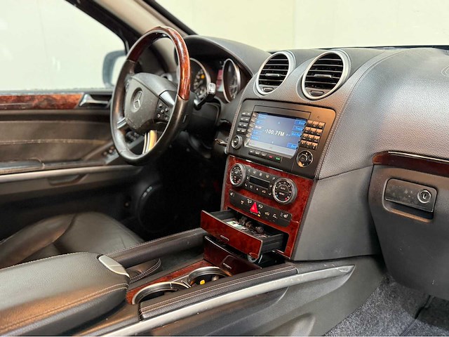 Mercedes-benz - gl-klasse - 500 - gepantserd - personenauto - 2011 - afbeelding 2 van  39