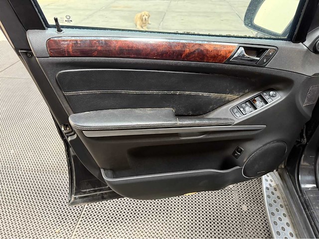 Mercedes-benz - gl-klasse - 500 - gepantserd - personenauto - 2011 - afbeelding 10 van  39