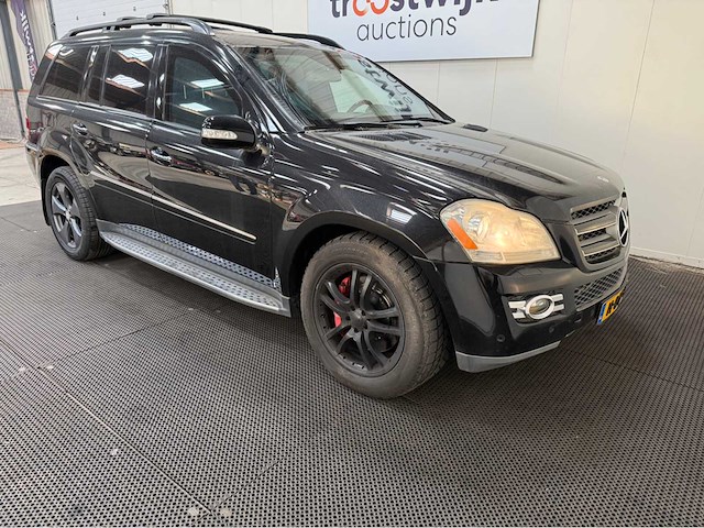 Mercedes-benz - gl-klasse - 500 - gepantserd - personenauto - 2011 - afbeelding 35 van  39