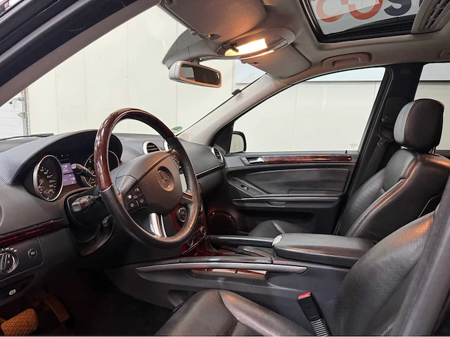 Mercedes-benz - gl-klasse - v8 - 500 - personenauto - 2006 - afbeelding 1 van  20