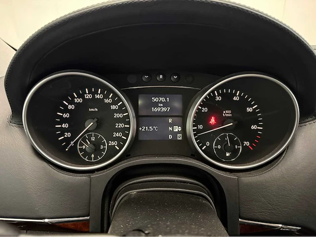 Mercedes-benz - gl-klasse - v8 - 500 - personenauto - 2006 - afbeelding 2 van  20