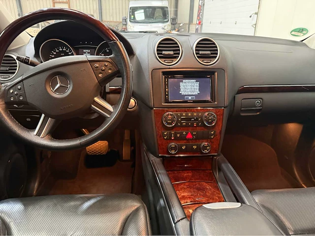 Mercedes-benz - gl-klasse - v8 - 500 - personenauto - 2006 - afbeelding 7 van  20