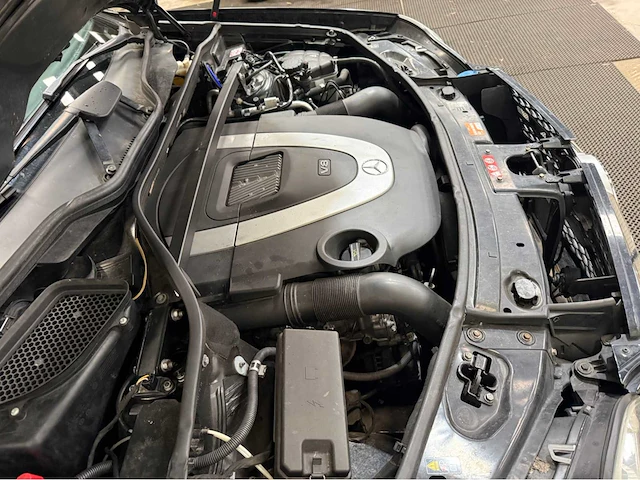 Mercedes-benz - gl-klasse - v8 - 500 - personenauto - 2006 - afbeelding 9 van  20