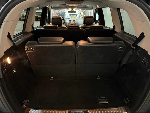 Mercedes-benz - gl-klasse - v8 - 500 - personenauto - 2006 - afbeelding 13 van  20