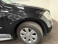 Mercedes-benz - gl-klasse - v8 - 500 - personenauto - 2006 - afbeelding 18 van  20
