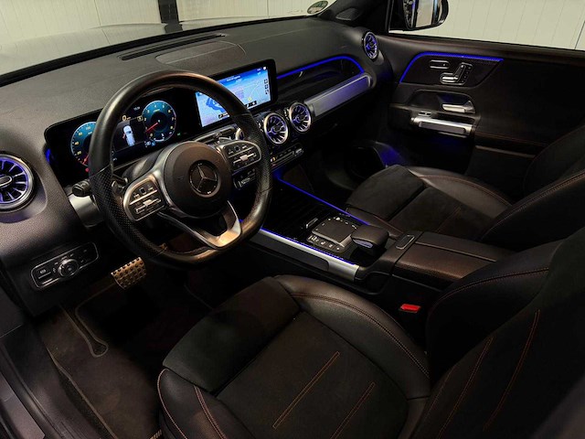 Mercedes-benz - glb - 200 bns solut. amg -p-977-lr- 2022 iaw - afbeelding 7 van  25