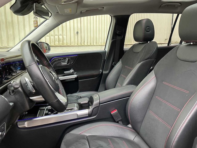 Mercedes-benz - glb - 250 premium plus - car - 2020 - afbeelding 1 van  31