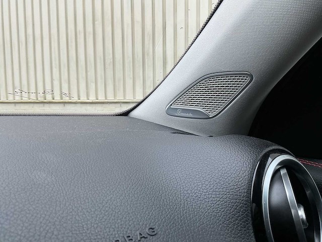 Mercedes-benz - glb - 250 premium plus - car - 2020 - afbeelding 5 van  31