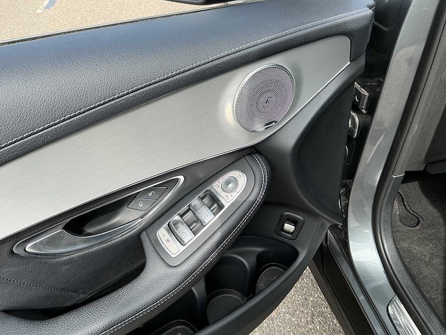Mercedes-benz - glc - 350e 4matic - car - 2017 - afbeelding 1 van  12