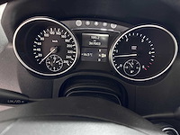 Mercedes-benz - m-klasse - 320 cdi - car - afbeelding 2 van  25