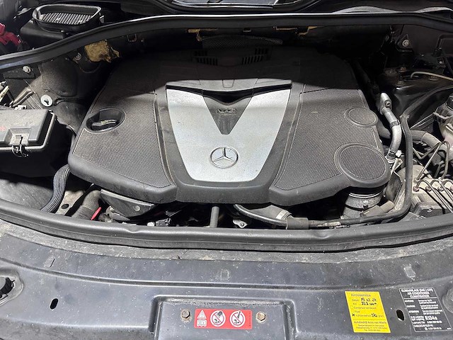 Mercedes-benz - m-klasse - 320 cdi - car - afbeelding 15 van  25