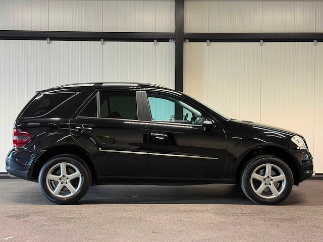 Mercedes-benz - m-klasse - 350 01tnb9 2006 iaw - afbeelding 9 van  15